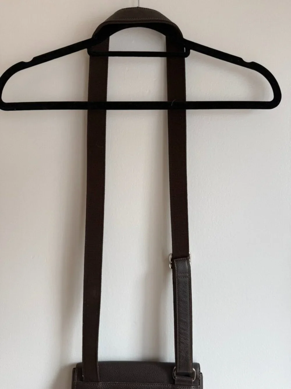 Brown Leather Messenger Bag | Longchamp